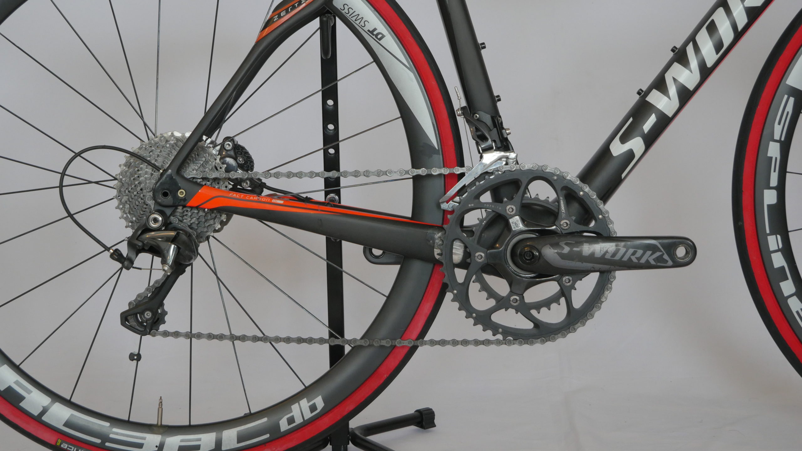 Vélo de gravel Specialized S-Works Roubaix Shimano Ultegra Black / Red