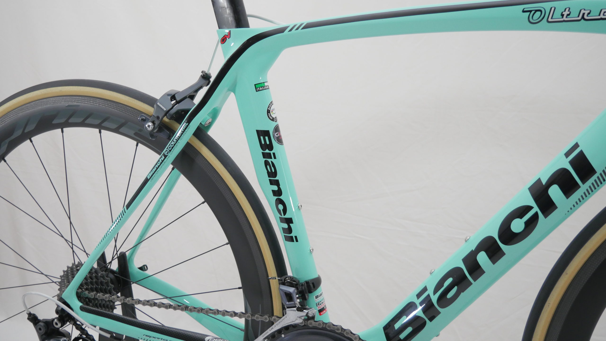 Rennrad Bianchi Oltre XR3 Shimano Ultegra Himmelblau