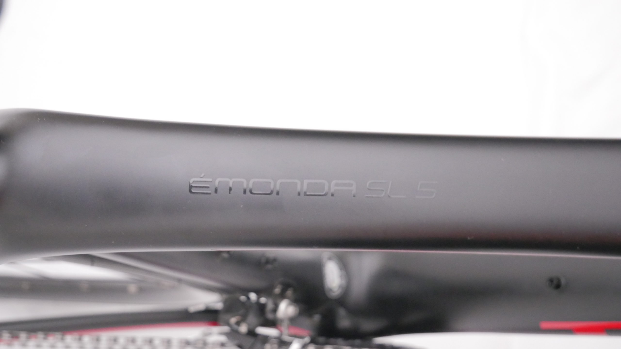 Road Bike Trek Emonda SL Shimano 105 Noir / Rouge