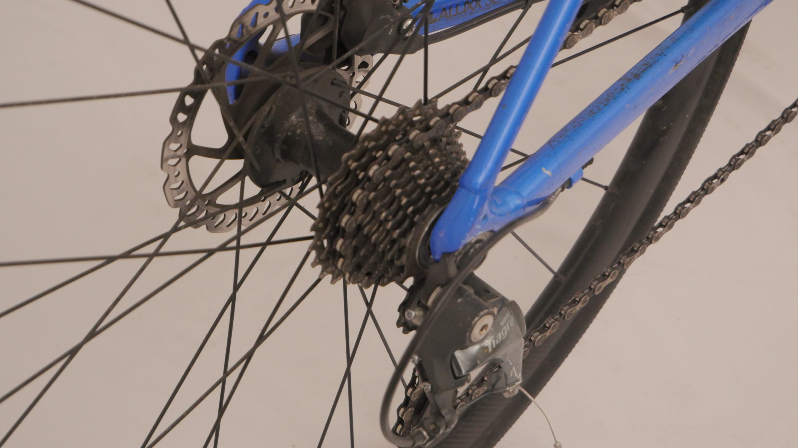 Vélo de route Giant Contend SL Disc Shimano Tiagra/105 Blue