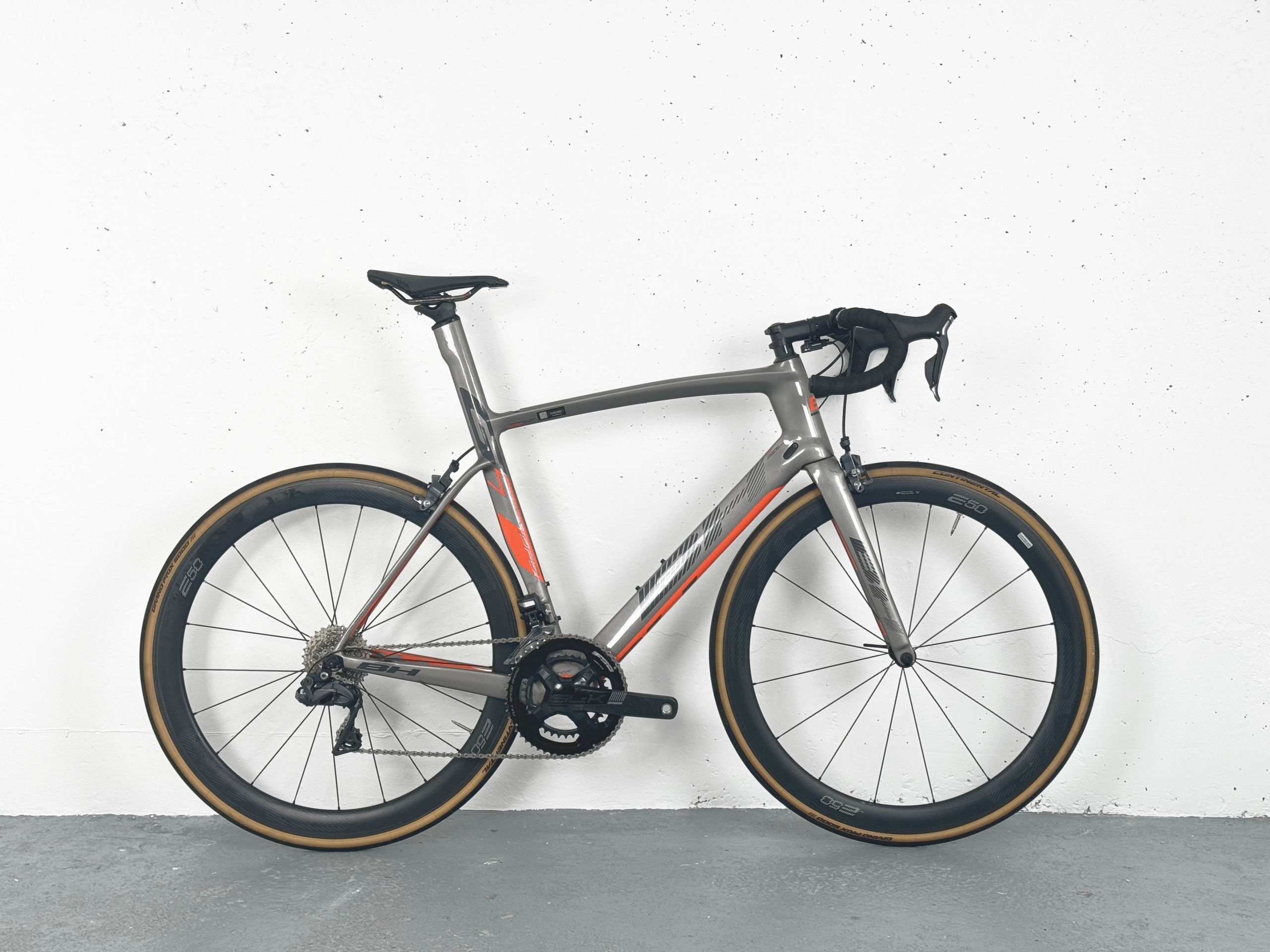 Road Bike BH G7 Pro Shimano Ultegra DI2 / Roues Carbone Evo E50 Noir / Gris / Orange