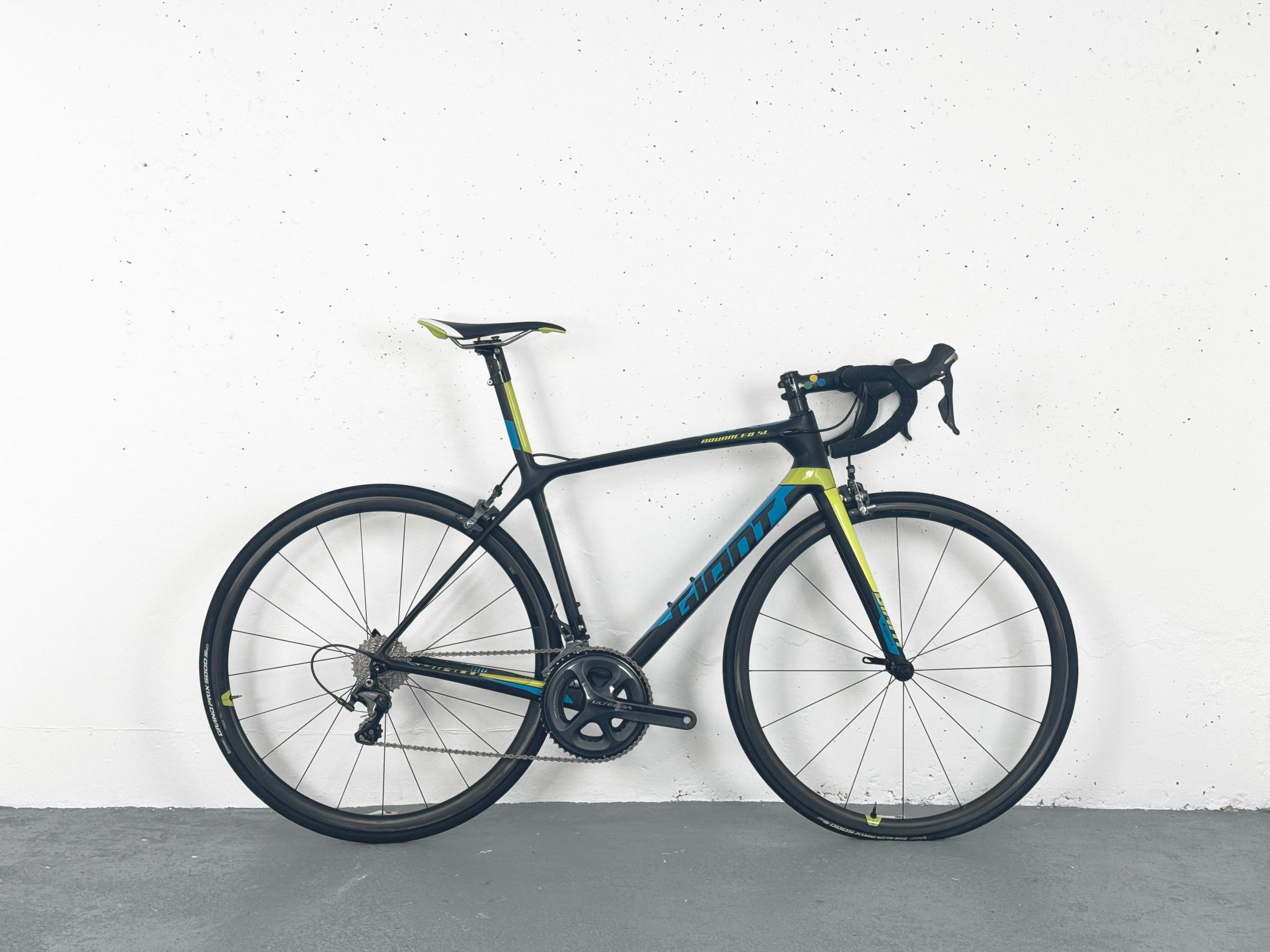 Road Bike Giant TCR Advanced SL Shimano Ultegra / Roues Giant SLR1 Carbone Noir / Bleu / Vert