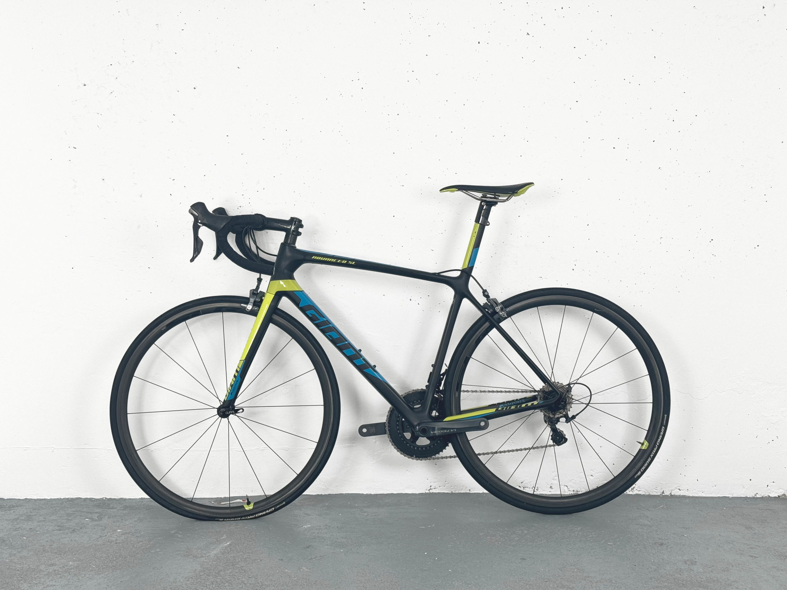 Road Bike Giant TCR Advanced SL Shimano Ultegra / Roues Giant SLR1 Carbone Noir / Bleu / Vert